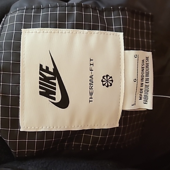 NIKE WOMENS WINDPUFFER BLACK GRID THERMA-FIT PADDED JACKET SIZE LARGE NWT - Picture 6 of 16